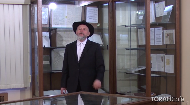 
	The Chabad Library contains 250,000 volumes, 3,000 manuscripts and hundreds of thousands of documents and letters.

	Rabbi Berel Levine gives a virtual tour of the exhibition hall tracing the history of Chabad Rebbeim through their documents and letters.