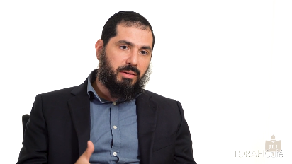 
	Hear from a man who's seen humanity at both it's very best and worst. 

	 

	As a Chaplain in the United States Air Force Reserve, Rabbi Elie Estrin shares an intimate tour of what people in the military face when it comes to battle